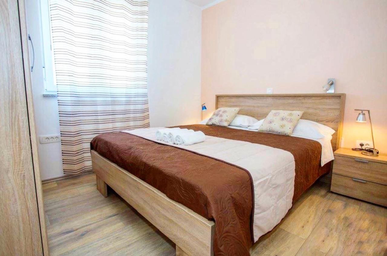 Royal Apartment Pula Exterior photo